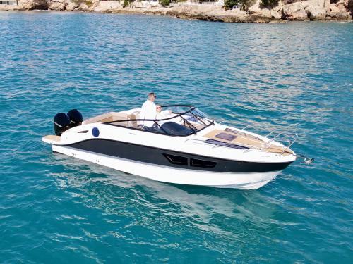 Motor yacht Quicksilver 805 for rent in Cala d Or