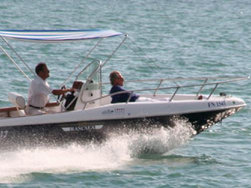 Motorboat Rascala 17 for charter in Unteruhldingen