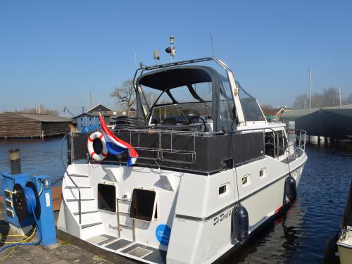 Motoryacht Renal 36 chartern in Drachten