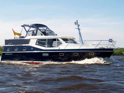 Yacht Renal 36 for hire in Drachten