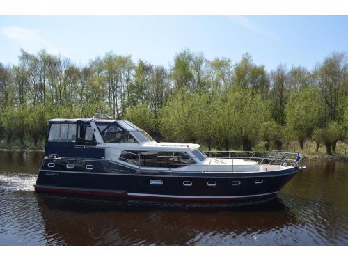 Motoryacht Renal 45 chartern in Drachten