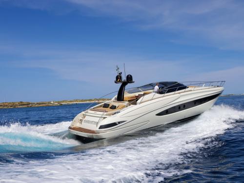 Motorboot Riva 63 chartern in Palma