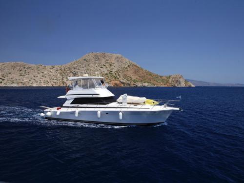 Yacht Riviera 48 chartern in Athen