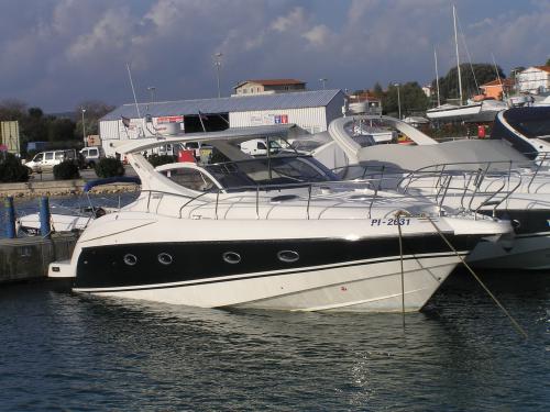 Motor yacht Salpa 39.5 for rent in Sukosan Bibinje