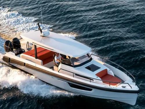 Yacht Samba 11 for rent in La Spezia
