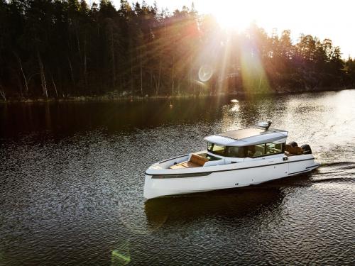 Motor yacht Saxdor 320 GTC for rent in Gouvia Motor yacht Saxdor 320 GTC for rent in Gouvia