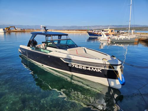 Motor yacht Saxdor 320 GTO available for charter in Sukosan Bibinje
