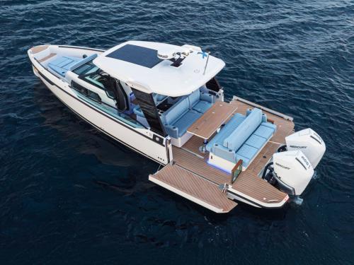 Motor yacht Saxdor 320 GTO for rent in Trogir