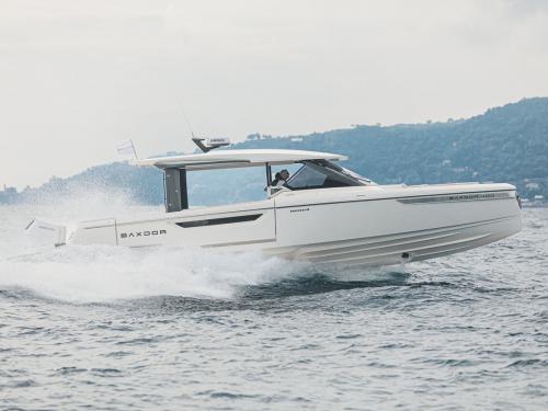 Motor yacht Saxdor 400 GTO for rent in Sukosan Bibinje