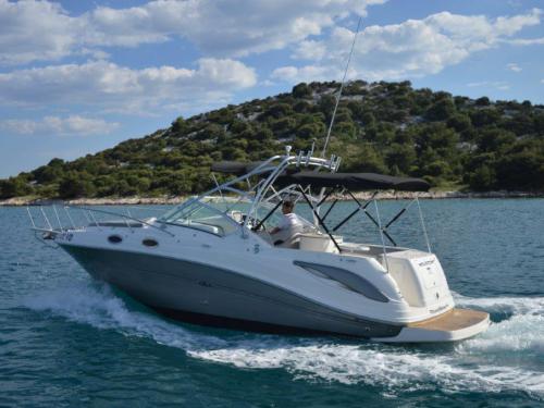 Yacht Sea Ray 275 available for charter in Tribunj Harbour