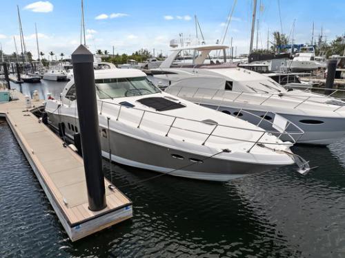 Yacht Sea Ray 60 Sundancer for rent in Key West