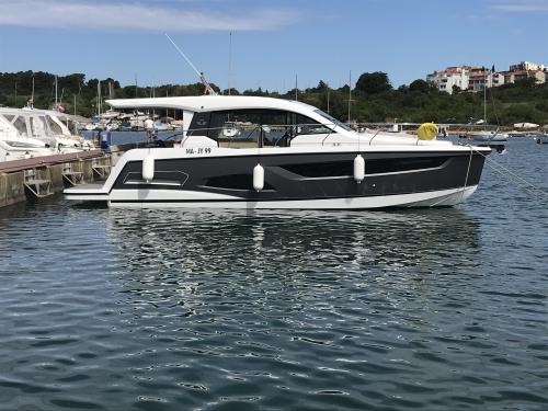 Motorboot Sealine C390 chartern in Marina Kornati