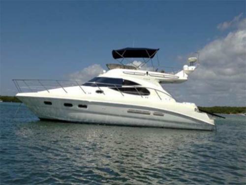 Motoryacht Sealine F42.5 Yachtcharter in Seget