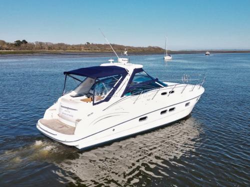 Yacht Sealine S38 chartern in Athen