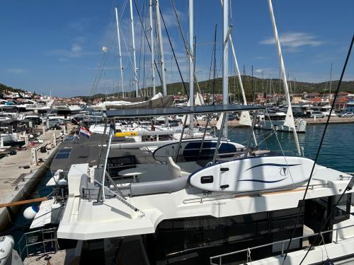 Yacht Seamaster 45 for hire in Tribunj