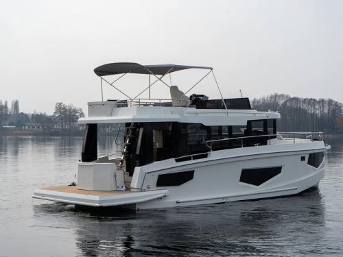 Yacht Seamaster 45 for rent in Marina Dalmacija