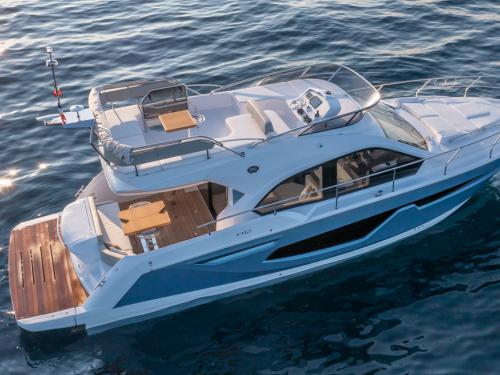 Yacht Sessa 42 Fly chartern in Kastel Gomilica