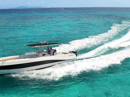 Motorboot Silvercraft 36 Yachtcharter in Phuket