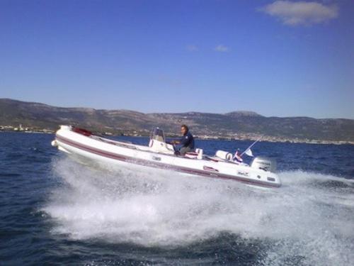 Motorboat SixFifty Open for charter in Trogir