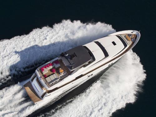 Motorboat SL 106 for rent in Grandview Palaca Marina Motorboat SL 106 for rent in Grandview Palaca Marina