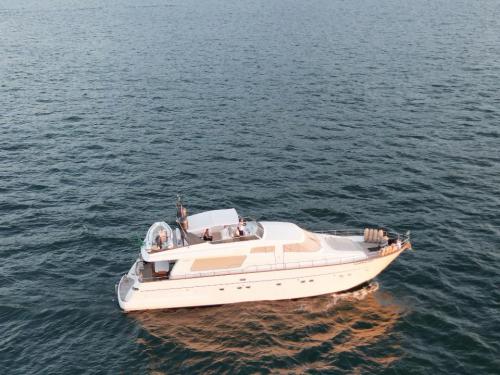 Motor yacht SL 72 available for charter in Ischia