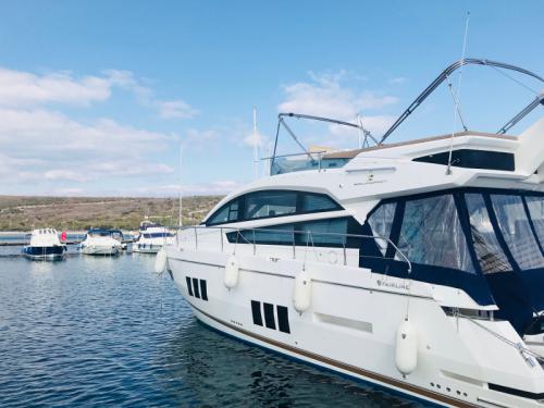 Motor yacht Squadron 50 for hire in Marina Punat