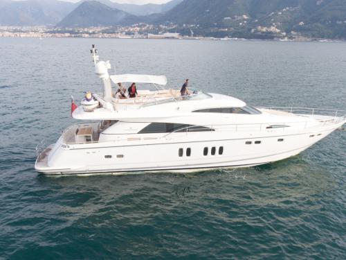 Squadron 74 Luxury Yacht for charter in Castellammare di Stabia (Italy)