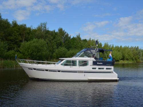 Motor yacht Stabila 1320 for rent in Drachten