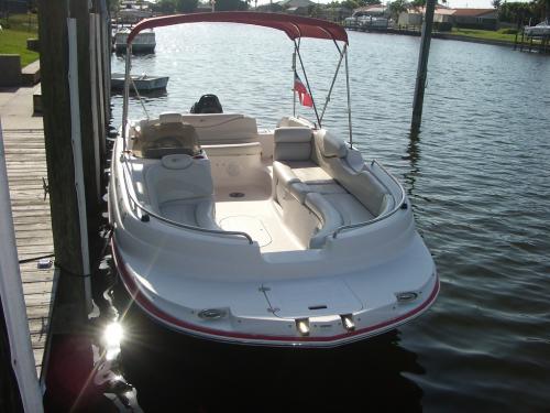 Motorboat Stardeck 1915 available for charter in Cape Coral