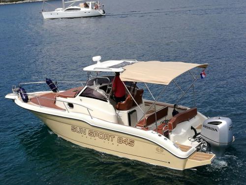 Yacht Sun Sport 845 available for charter in ACI Marina Trogir