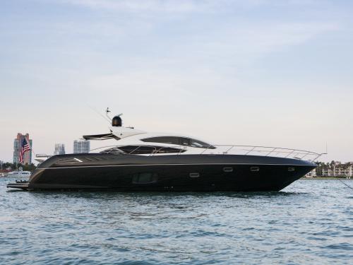 Motor yacht Sunseeker 74 for rent in Palm Cay Marina