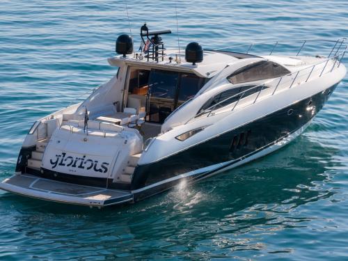 Sunseeker Predator 72 Luxury Yacht for charter in Stobrec (Croatia)