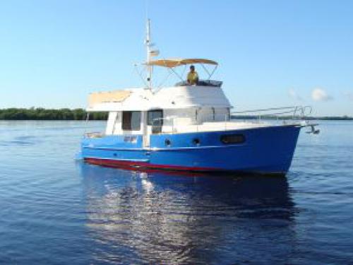Motor yacht Swift Trawler 44 for rent in Cape Coral