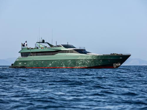 Motor yacht Tecnomar 116 for rent in Athens