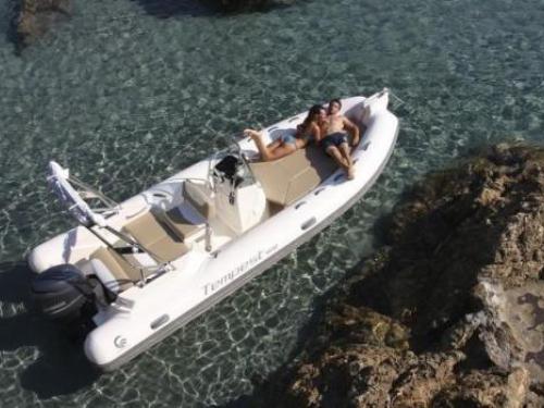 Motorboot Tempest 600 Yachtcharter in Bandol