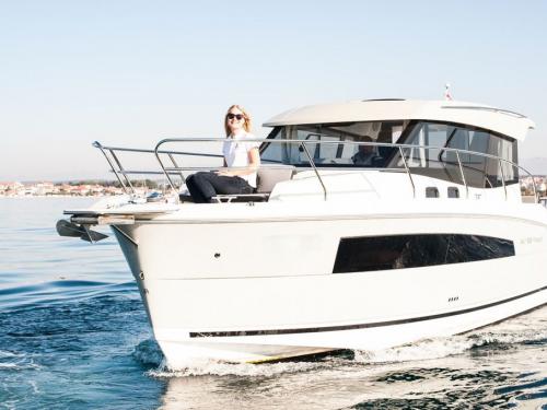 Motorboat Titanium 918 for hire in Zadar