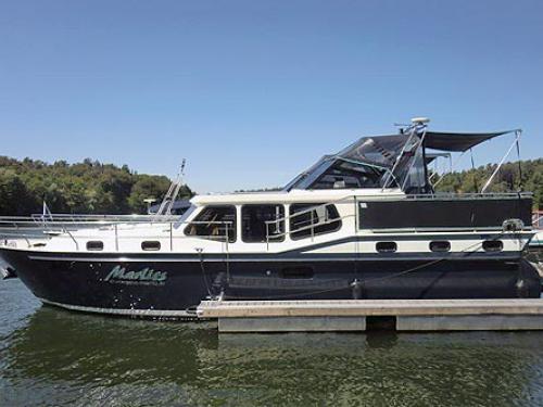 Motor yacht Vacance 1240 for hire in Waren