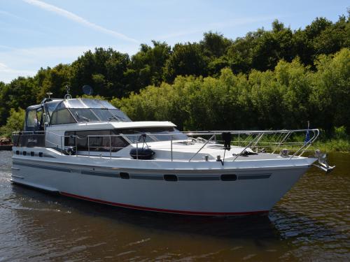 Motoryacht Vri-Jon Contessa 1370 chartern in Drachten