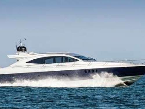 Motor yacht Waren S87 for hire in Miami Beach Marina