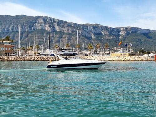 Motorboot Windy 37 Yachtcharter in Marina de Denia