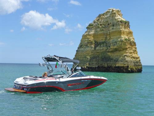 Motorboat X23 available for charter in Lagos