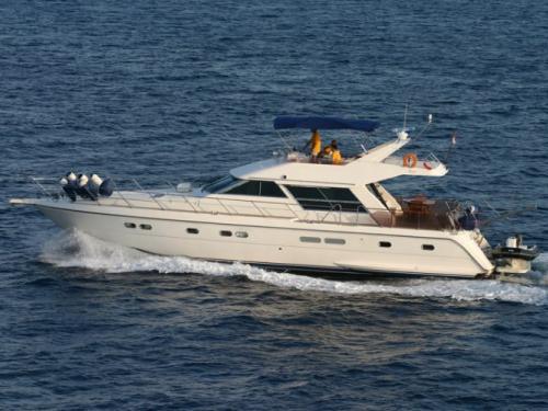 Yaretti 2110 Luxury Yacht for charter in Primosten (Croatia)