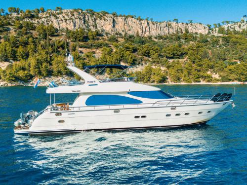 Motoryacht Yaretti 2210 Yachtcharter in Split