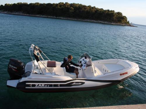Motorboot Zar 61 Suite chartern in Biograd na Moru