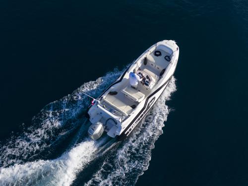 Motorboat Zar 65 for rent in Sukosan Bibinje