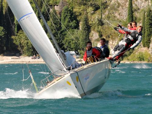 Segelboot Asso 99 Yachtcharter in Malcesine
