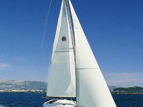 Sailing yacht Atoll 6 for hire in Marina Hramina