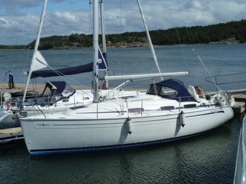 Sailing yacht Bavaria 30 Cruiser available for charter in Lidingoe