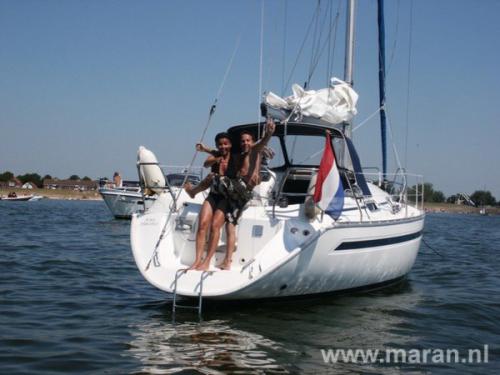 Yacht Bavaria 32 for rent in Marina Maran
