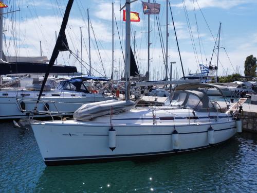 Segelyacht Bavaria 32 Cruiser Yachtcharter in Marina Preveza